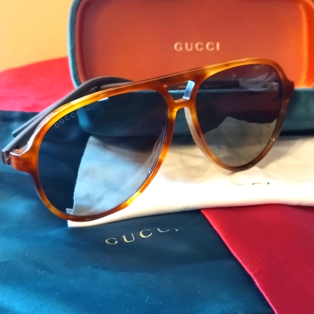 🇮🇹GUCCI🇮🇹 Aviator Sunglasses 😎